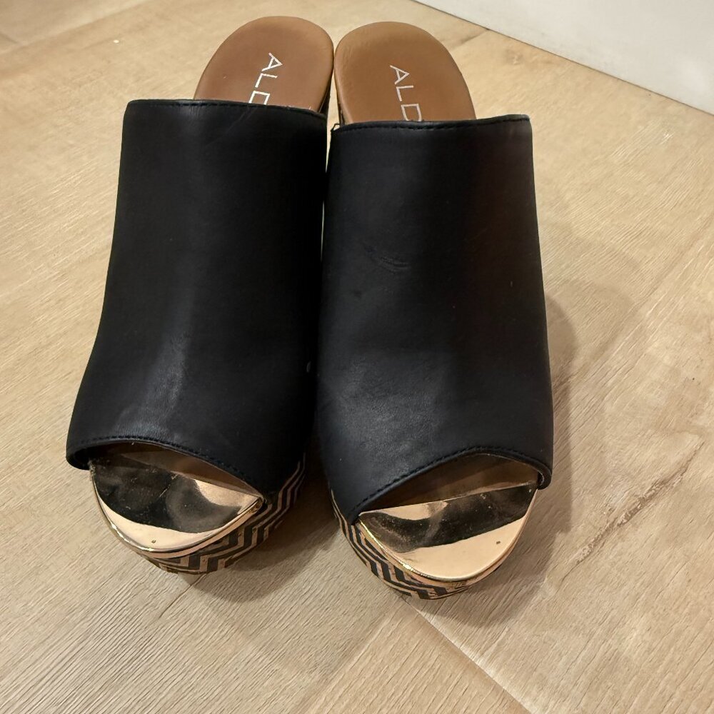 Aldo Chevron Wedges